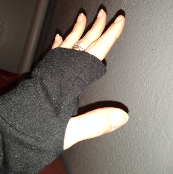 BOGO SALE Danskin Black Gray Exercise Jog Top Workout Stretch with Thumb Hole XL - Picture 6 of 11